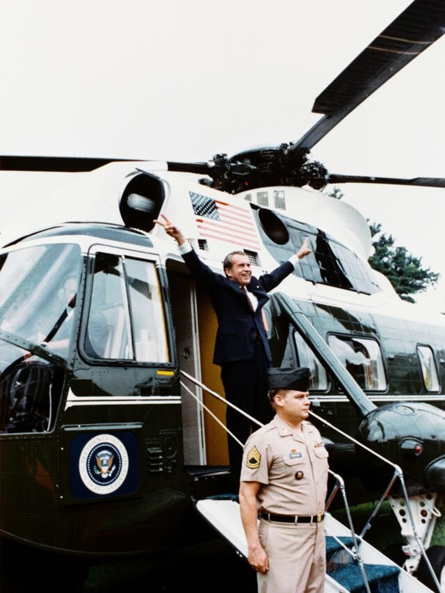 The Day Nixon Resigned: What America Looked Like in August 1974