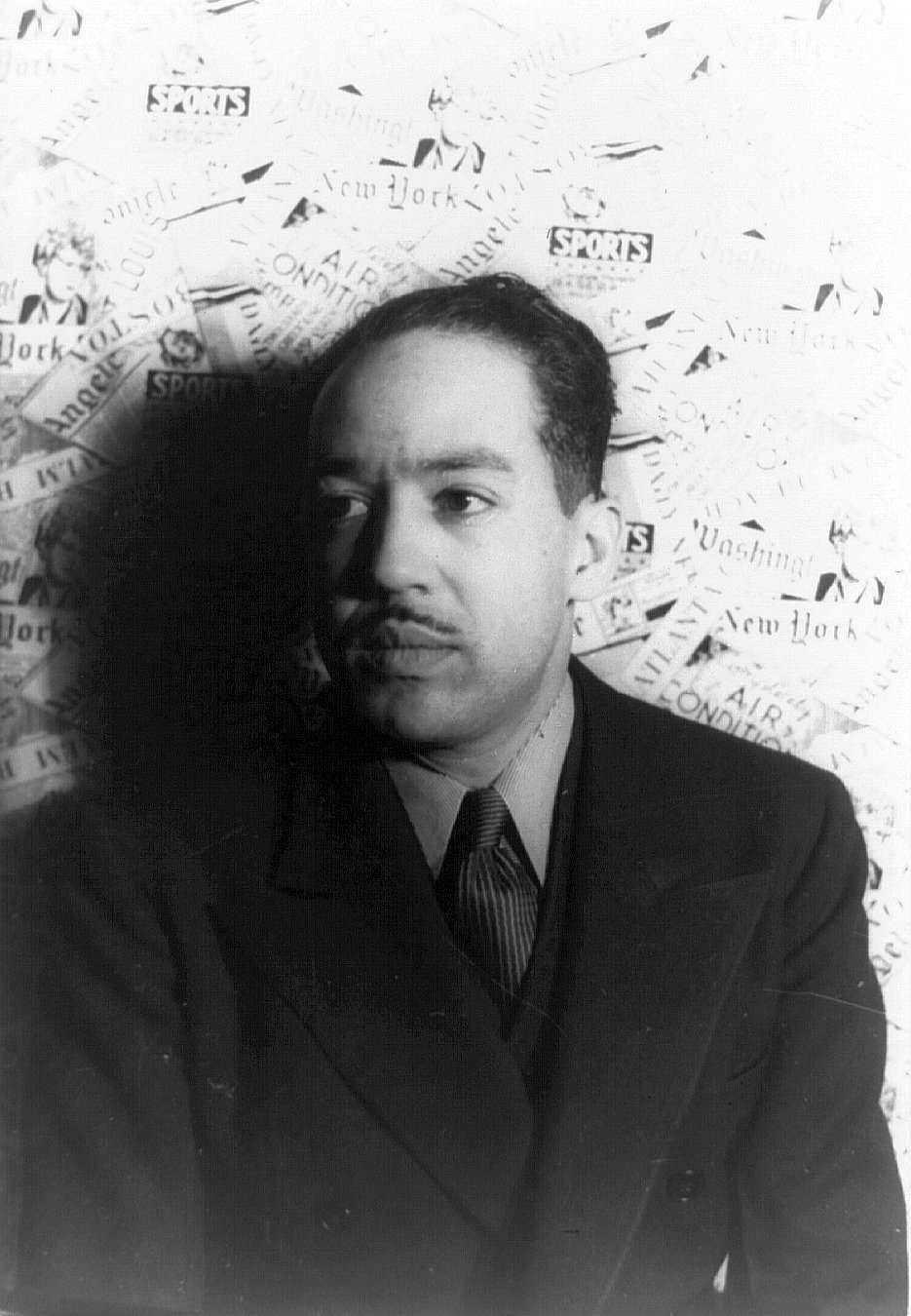 Harlem Renaissance Voices: Race, Patriotism, and Protest in WWII (image credits: By Carl Van Vechten, Public domain, https://commons.wikimedia.org/w/index.php?curid=28960)