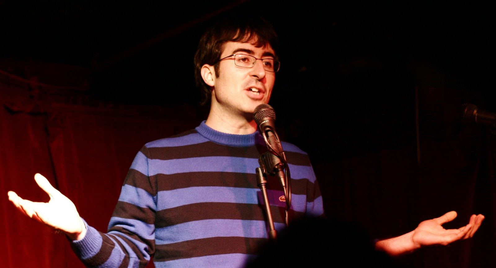 Comedy and Media Critique (image credits: By John Oliver.jpg: Maryanne Ventrice
derivative work: Jacoplane, CC BY 2.0, https://commons.wikimedia.org/w/index.php?curid=8938962)