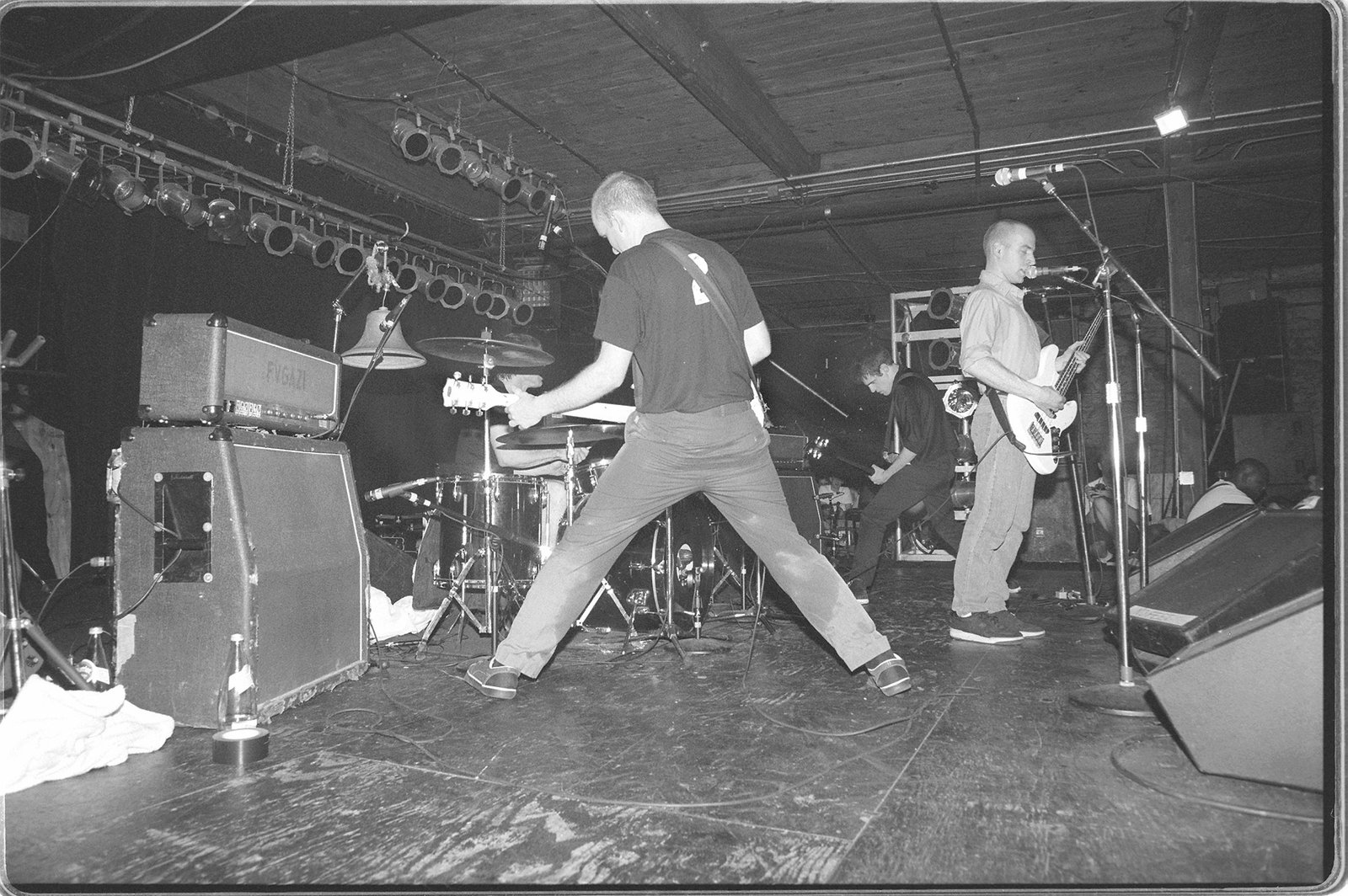 Boys in the Scene: Allies and Tensions (image credits: FUGAZI 3, CC BY-SA 2.0, https://commons.wikimedia.org/w/index.php?curid=144697621)