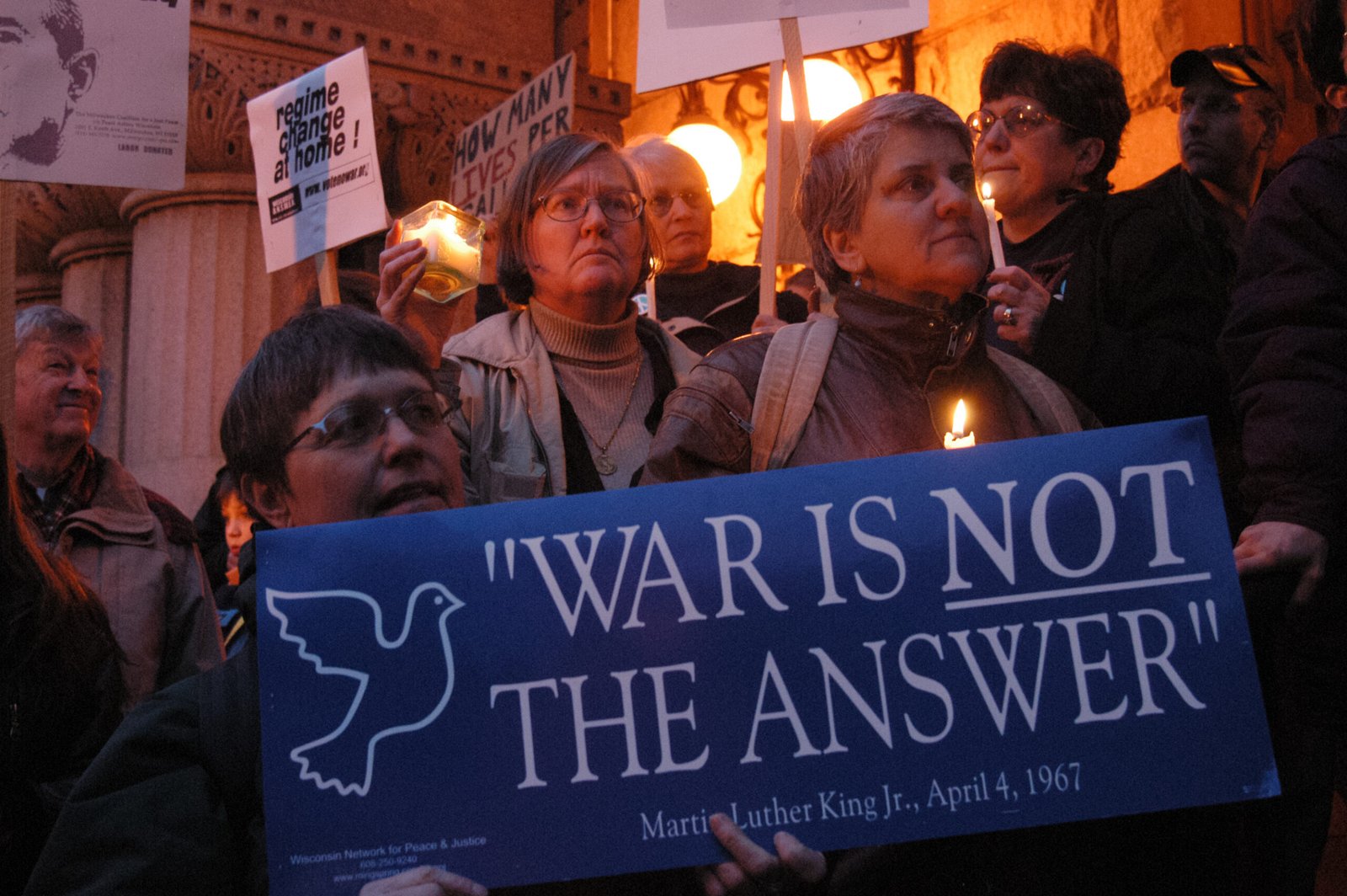 Protests Targeting Military Recruitment (image credits: 0015, CC BY 2.0, https://commons.wikimedia.org/w/index.php?curid=119576768)
