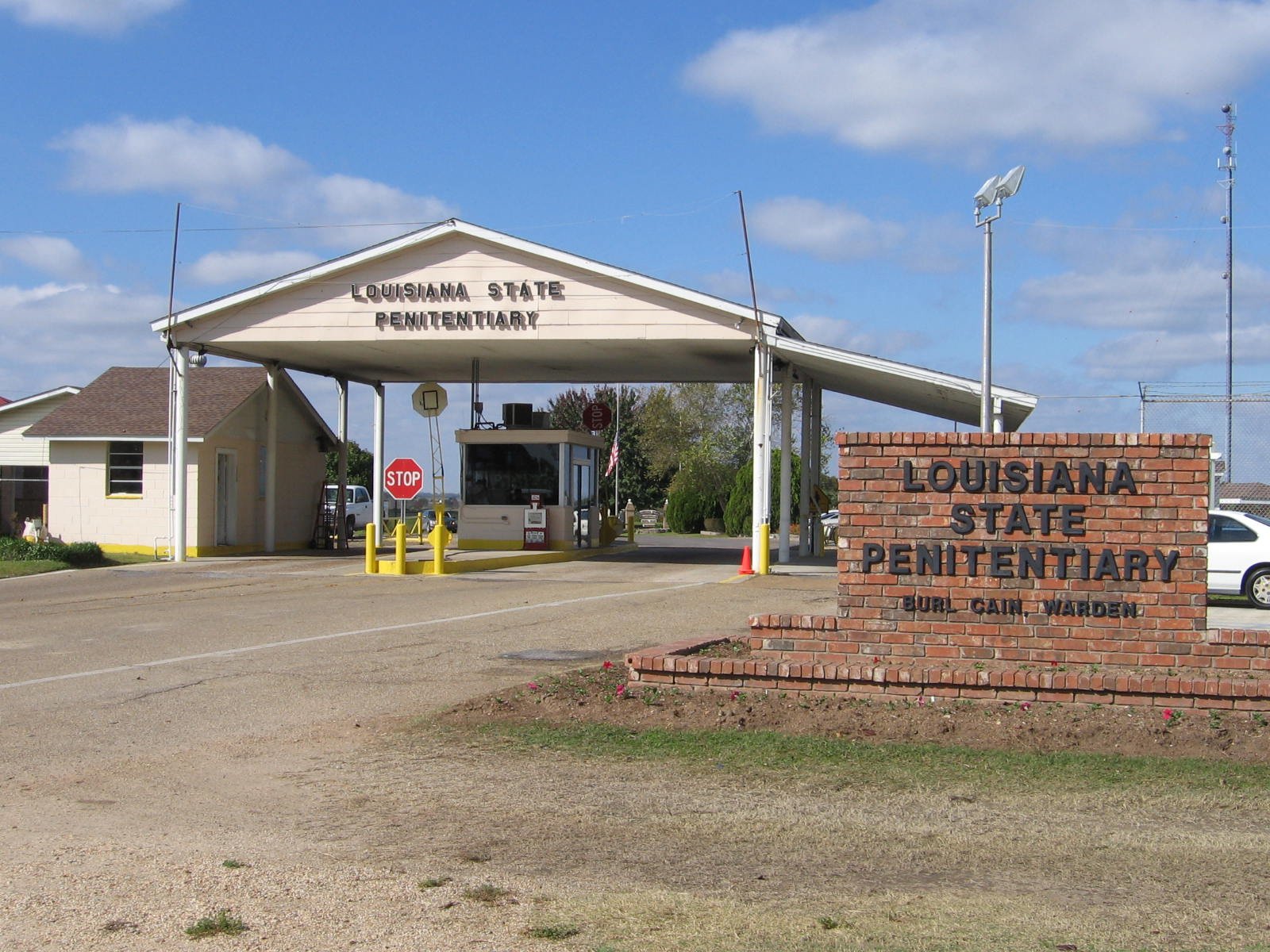 Photography as Witness (image credits: Angola Prison, CC BY-SA 2.0, https://commons.wikimedia.org/w/index.php?curid=12018417)