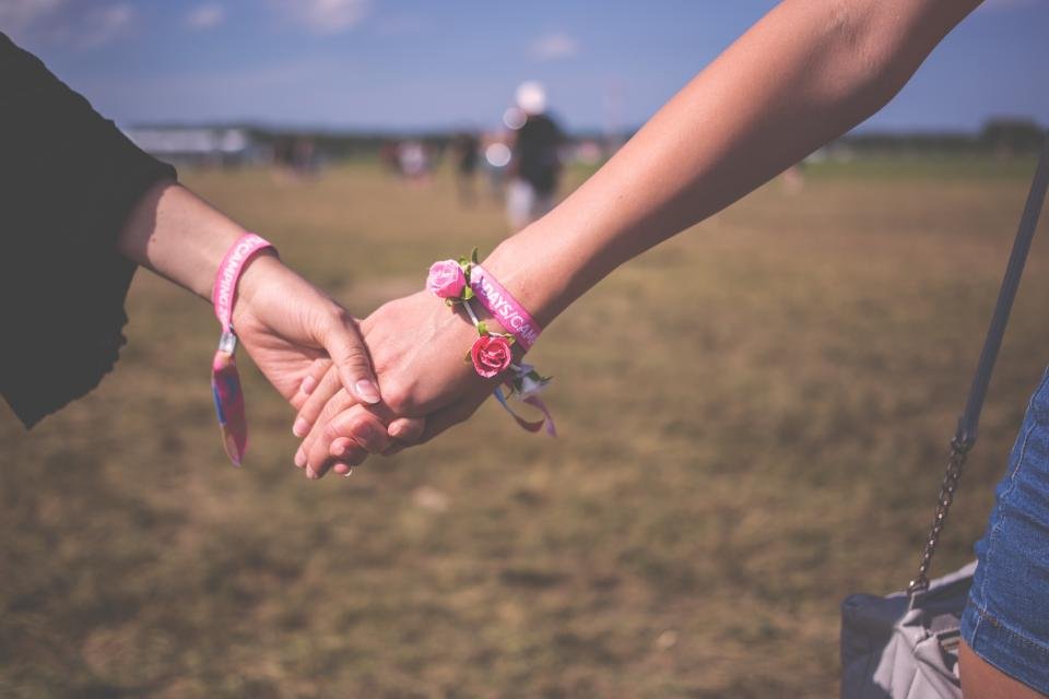 An LGBTQ+ Story Without Stereotypes (image credits: stocksnap)