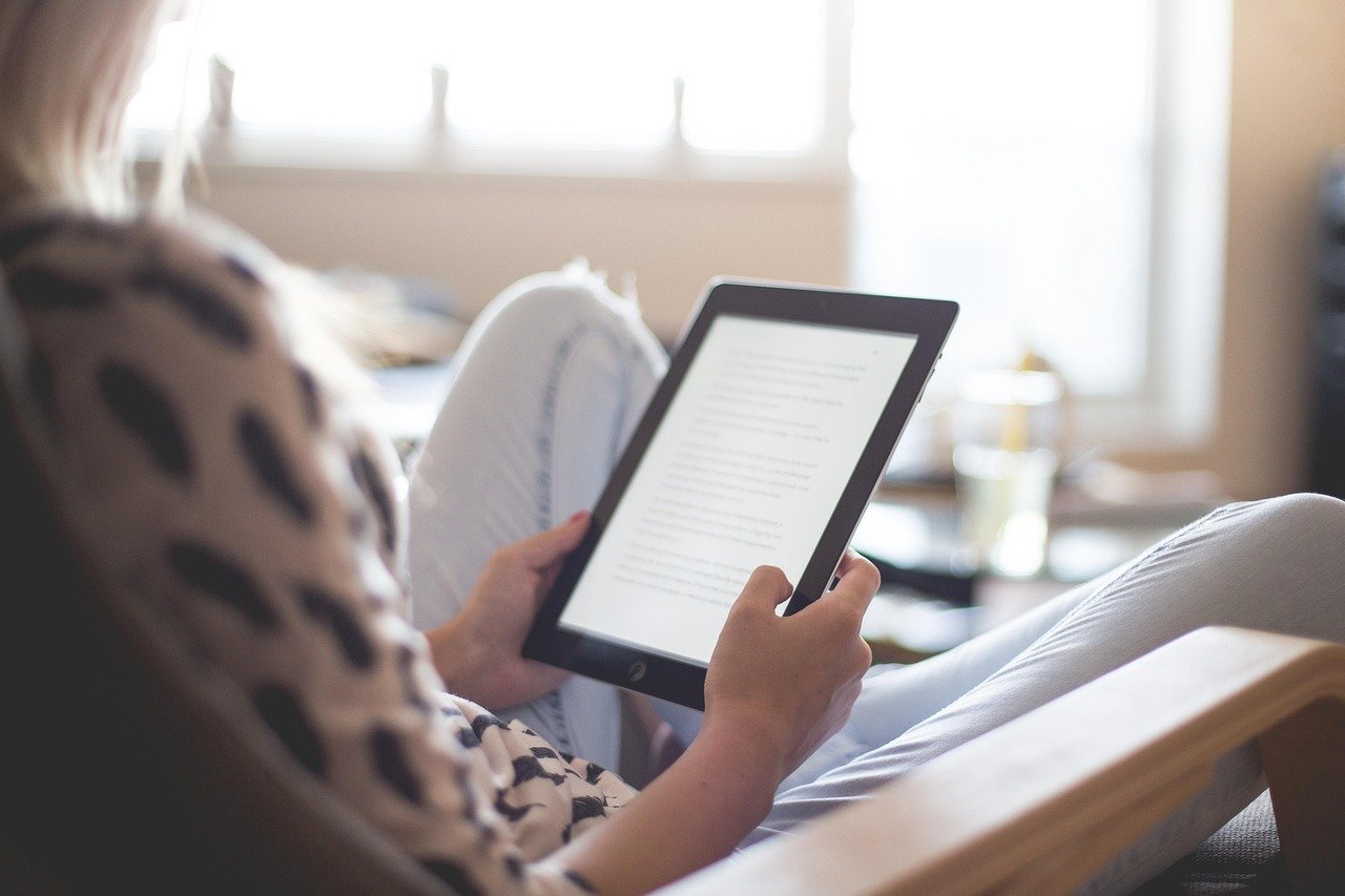 Online Platforms Shaping the Conversation (image credits: pixabay)