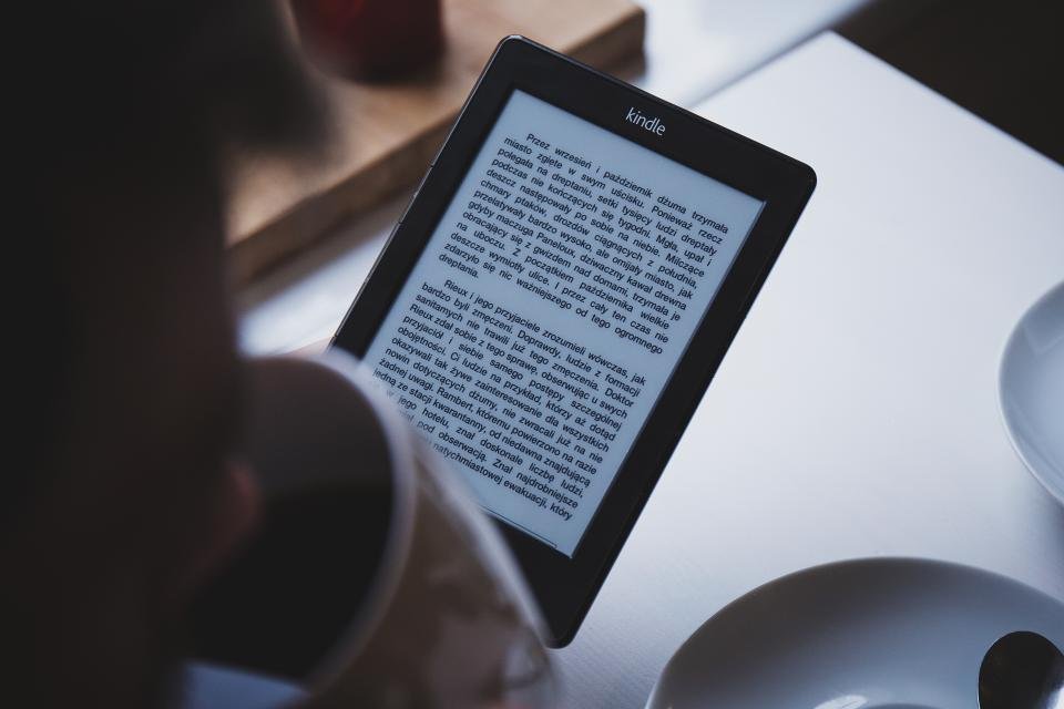 How to Finish a Long Book When You Have No Time