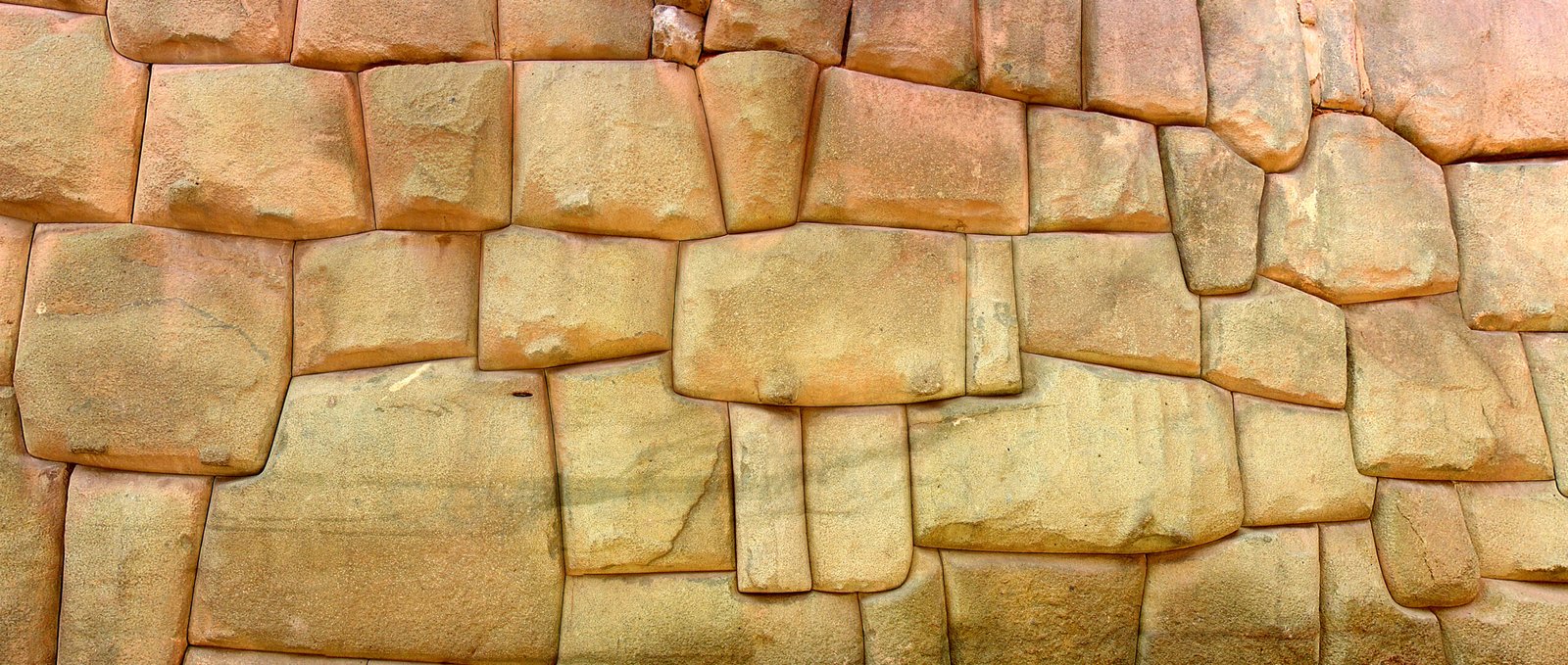 Inca Stonework: Precision Without Mortar (image credits: wikimedia)