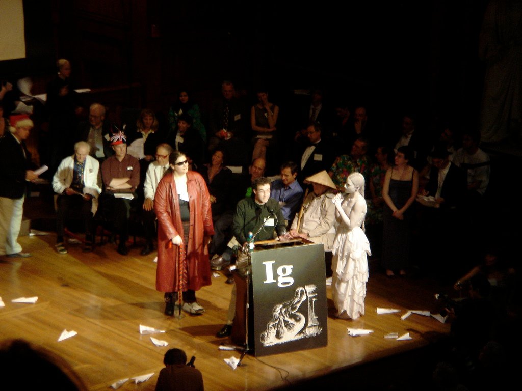 Ig Nobel Prize Ceremony (Harvard, USA) (image credits: flickr)