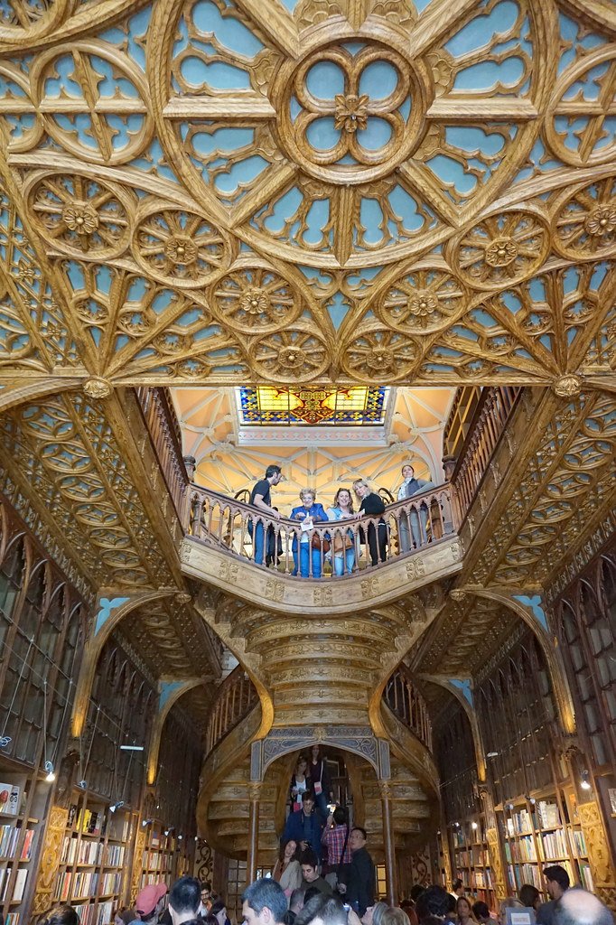 Portugal's Neo-Gothic Literary Cathedral (image credits: flickr)