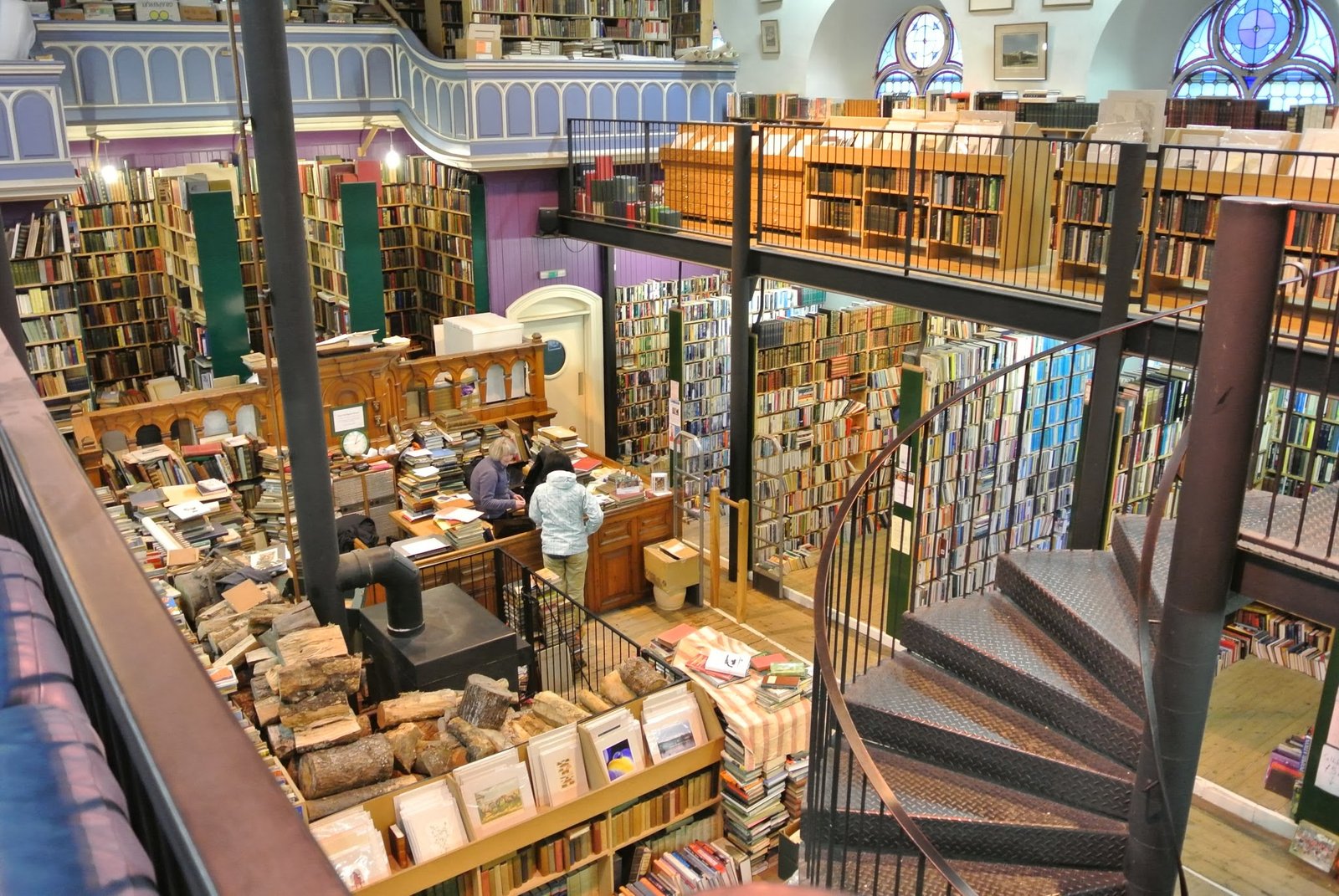 The Scottish Church Where Books Have Found Sanctuary (image credits: By LeamingtonBooks, CC BY-SA 4.0, https://commons.wikimedia.org/w/index.php?curid=95985421)