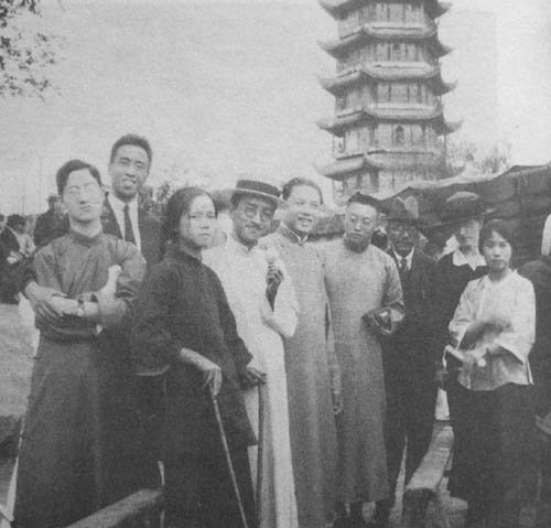 Ching Shih: The Pirate Queen Who Commanded an Empire (image credits: By Unknown authorUnknown author, Public domain, https://commons.wikimedia.org/w/index.php?curid=10853694)