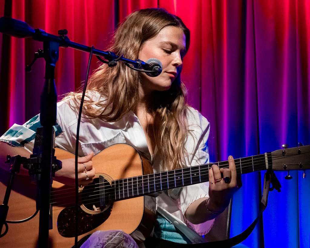 6. Maggie Rogers – “Fallingwater” (image credits: flickr)