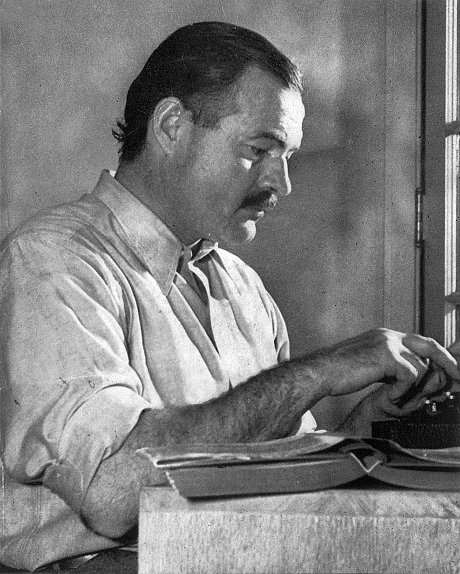The CIA’s Literary Recruitment (image credits: By Lloyd Arnold, Public domain, https://commons.wikimedia.org/w/index.php?curid=1456168)