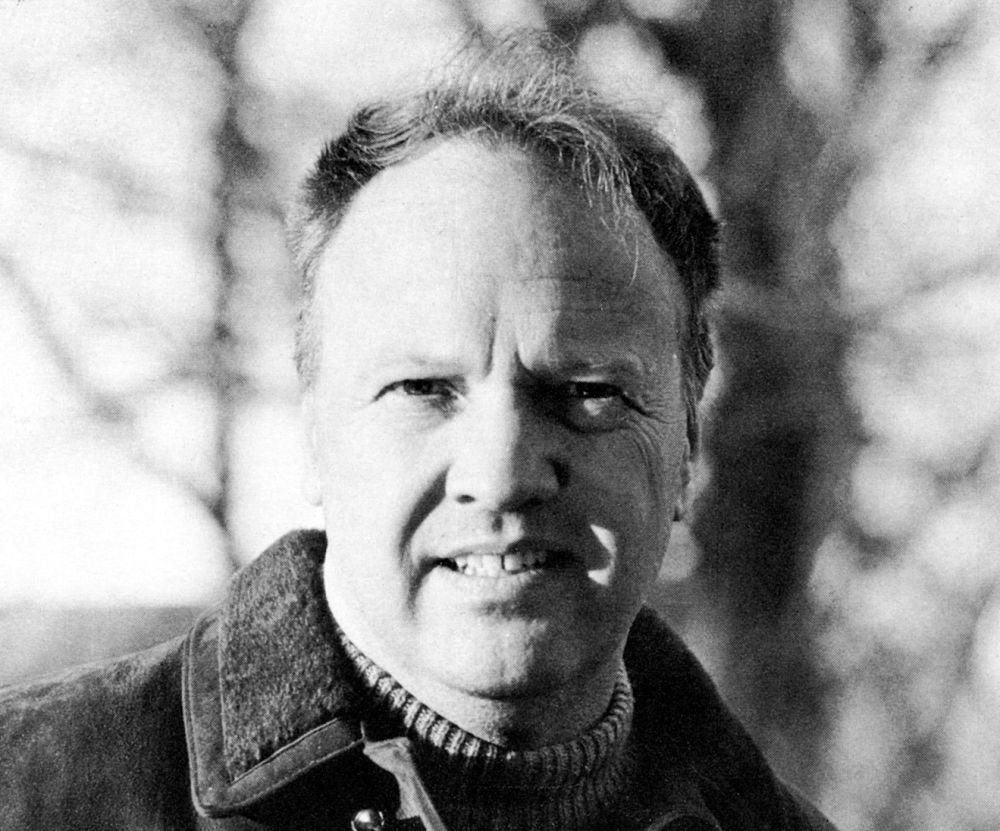 American Poets as Spies (image credits: Original source: back cover of the first-edition dust jacket of Dickey's novel Deliverance
Immediate source: cropped, high-resolution version via TheParisReview.org (direct link to jpeg), Public domain, https://commons.wikimedia.org/w/index.php?curid=84005167)