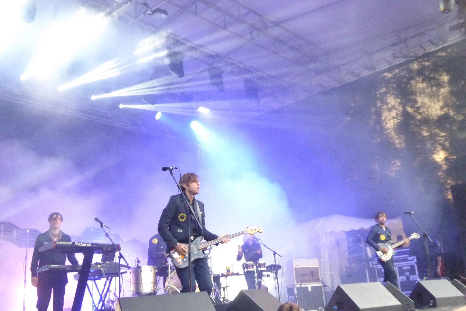 Young Folks by Peter Bjorn and John (image credits: By Z thomas, CC BY-SA 4.0, https://commons.wikimedia.org/w/index.php?curid=49153843)