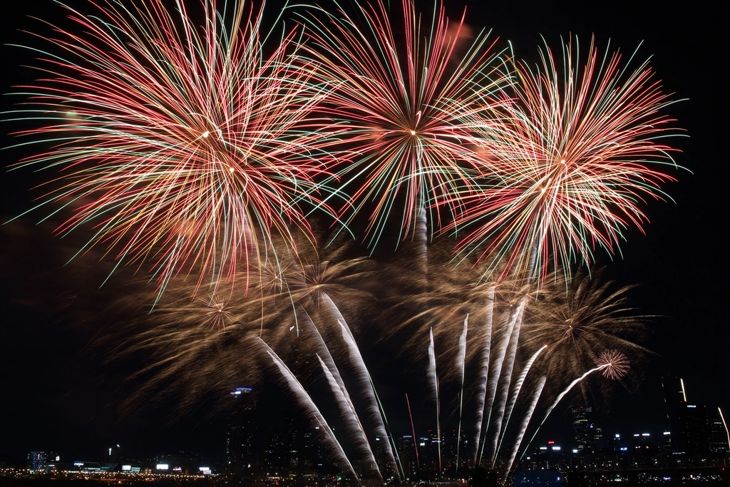 White Nights Festival (St. Petersburg, Russia) (image credits: rawpixel)