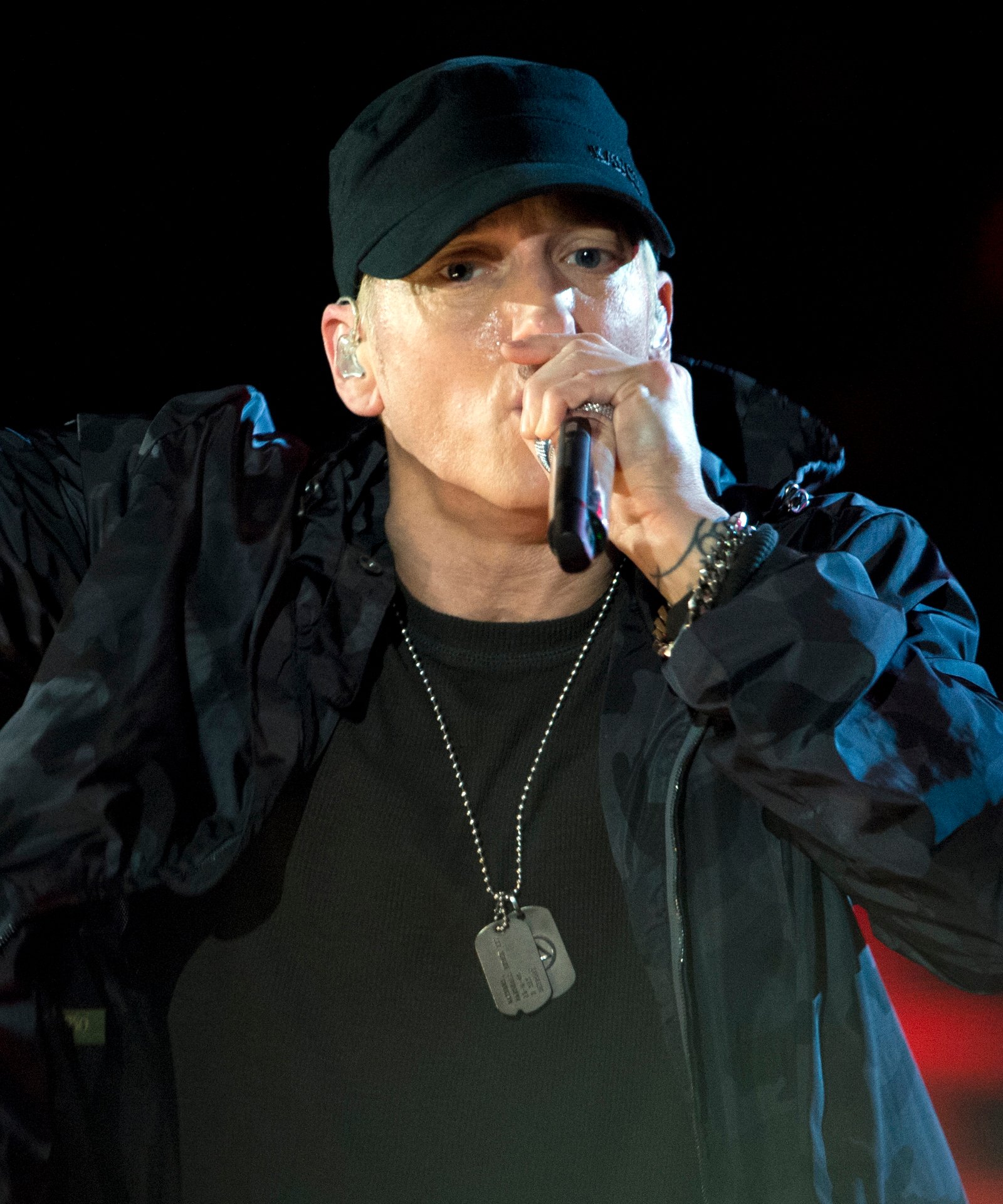 Eminem puts Machine Gun Kelly in the crosshairs with Killshot (image credits: This image has been extracted from another file, Public domain, https://commons.wikimedia.org/w/index.php?curid=53857948)