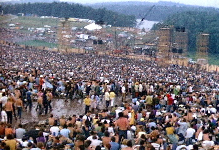 Influence on Festival Organization Nationwide (image credits: By Derek Redmond and Paul Campbell, CC BY-SA 3.0, https://commons.wikimedia.org/w/index.php?curid=247702)