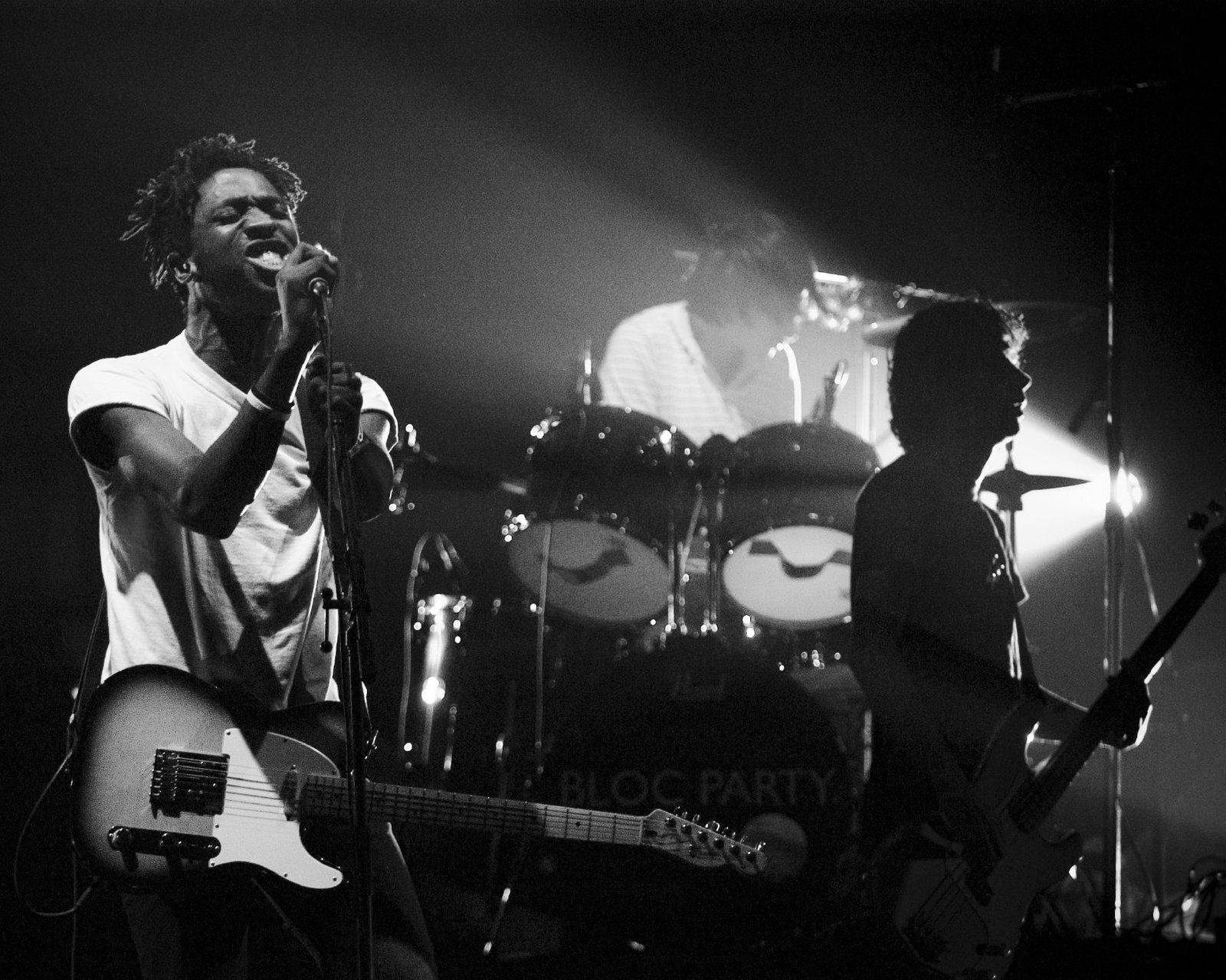 Bloc Party's Emotional Intensity (image credits: wikimedia)