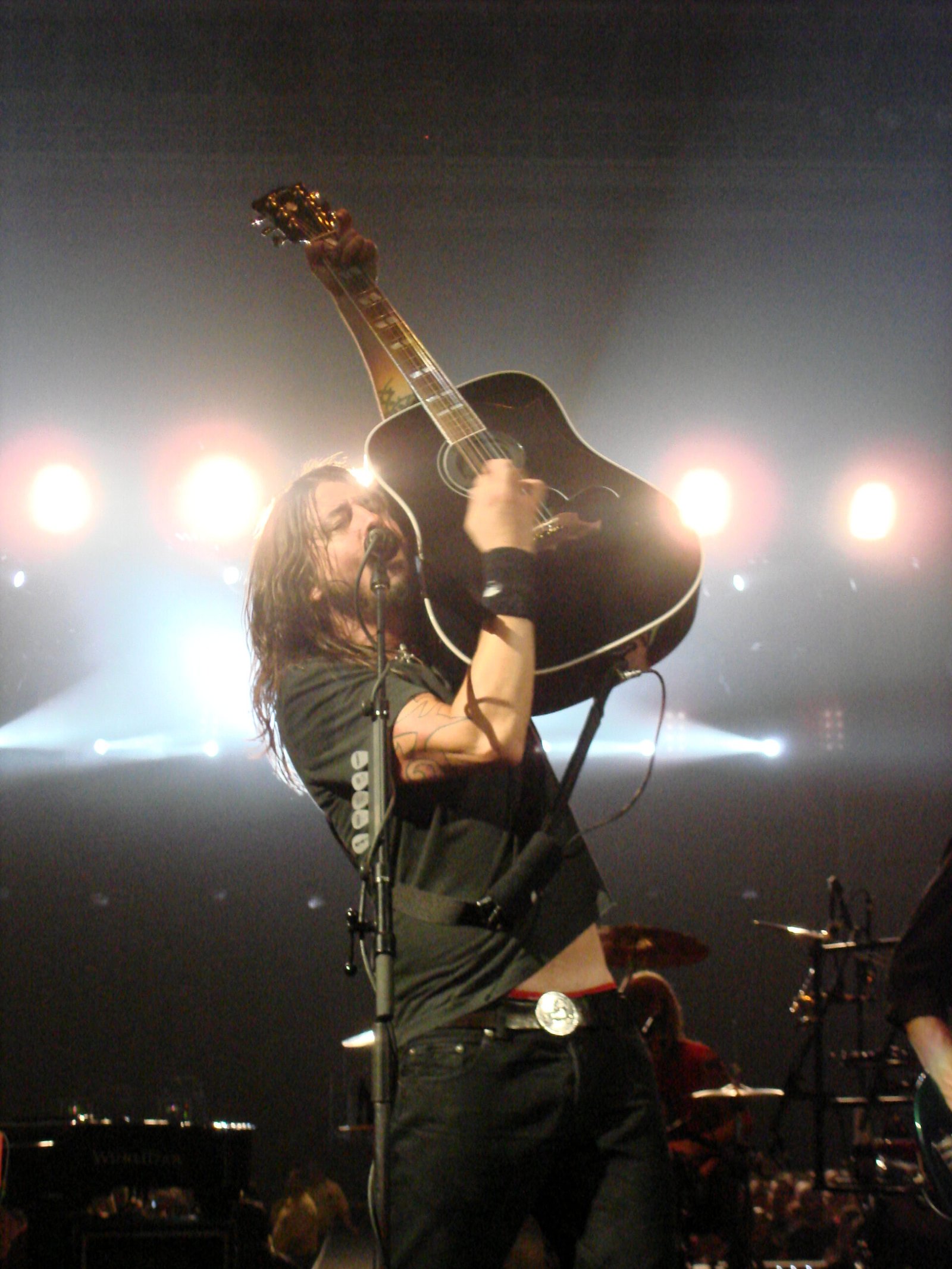 Foo Fighters Rock Paul McCartney's Wings Classic (image credits: oh grohl...

Uploaded by TheCuriousGnome, CC BY 2.0, https://commons.wikimedia.org/w/index.php?curid=10197542)