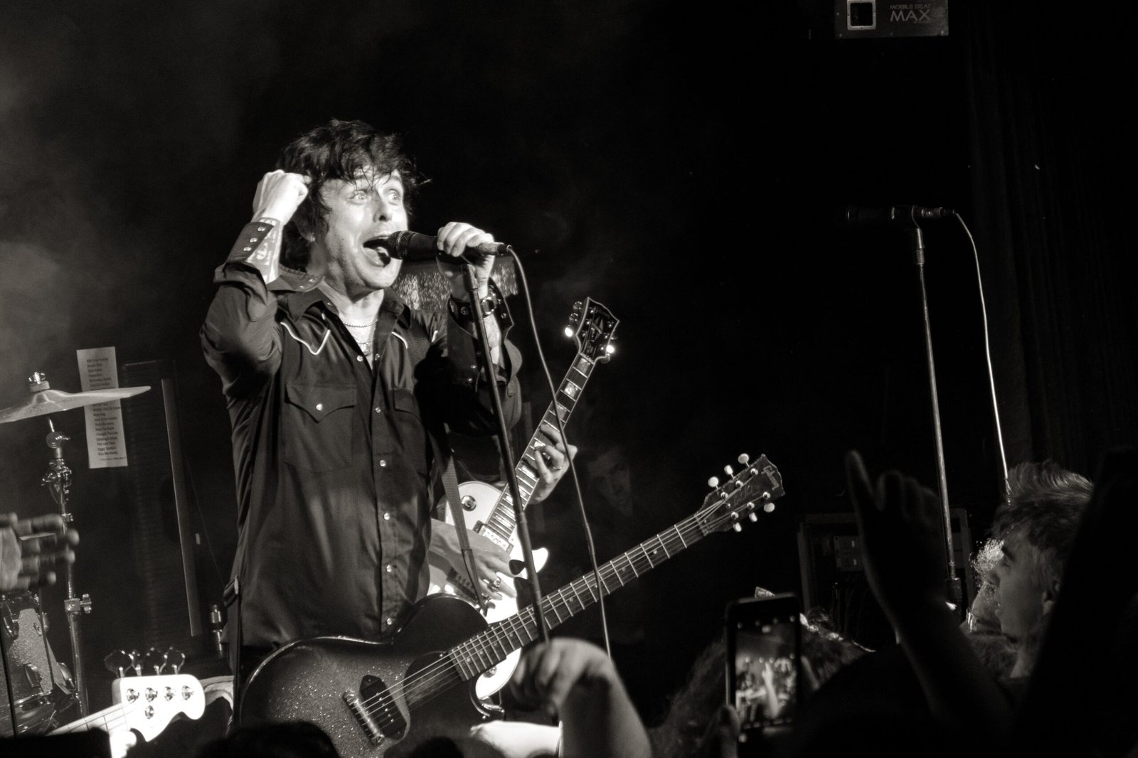 Green Day's Beautiful Mistake (image credits: By David Lee, CC BY-SA 2.0, https://commons.wikimedia.org/w/index.php?curid=90103522)