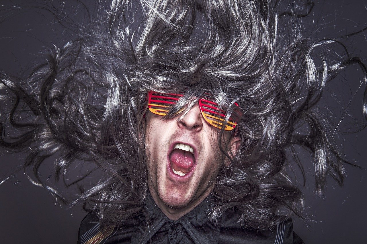 Financial Realities of Rock's Golden Years (Image Credits: Pixabay)