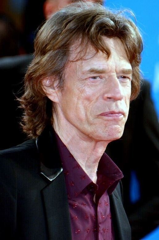 The Science of Aging Gracefully on Stage (Image Credits: Wikimedia)