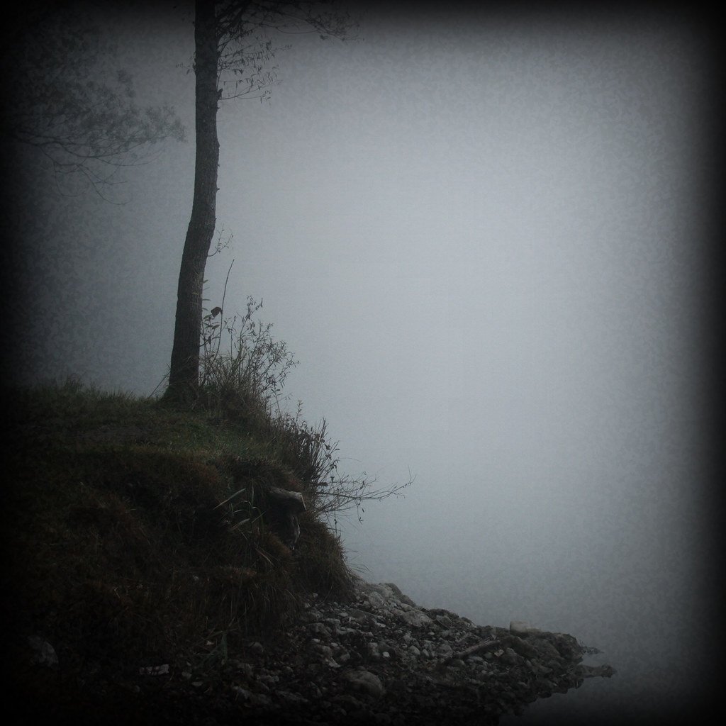 The Lake Escape by Jamie Day (Image Credits: Flickr)