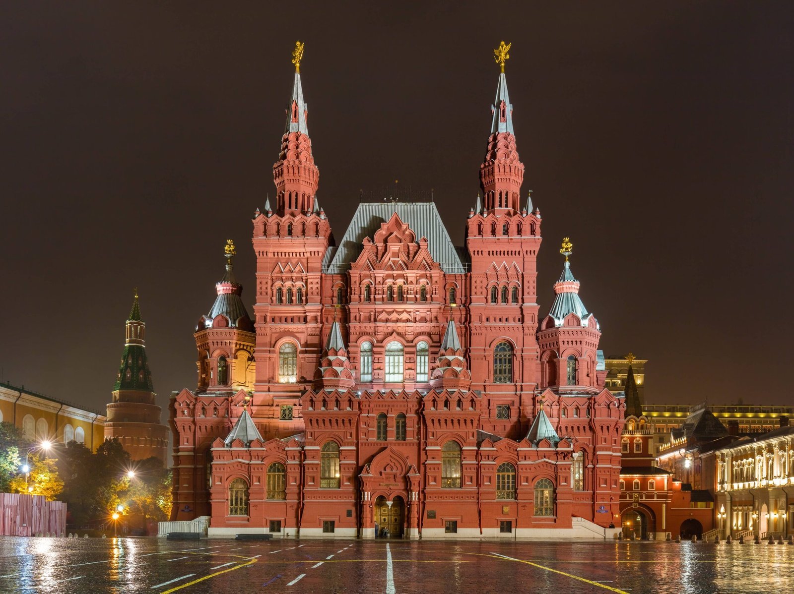 A Gentleman in Moscow by Amor Towles (Image Credits: Wikimedia)