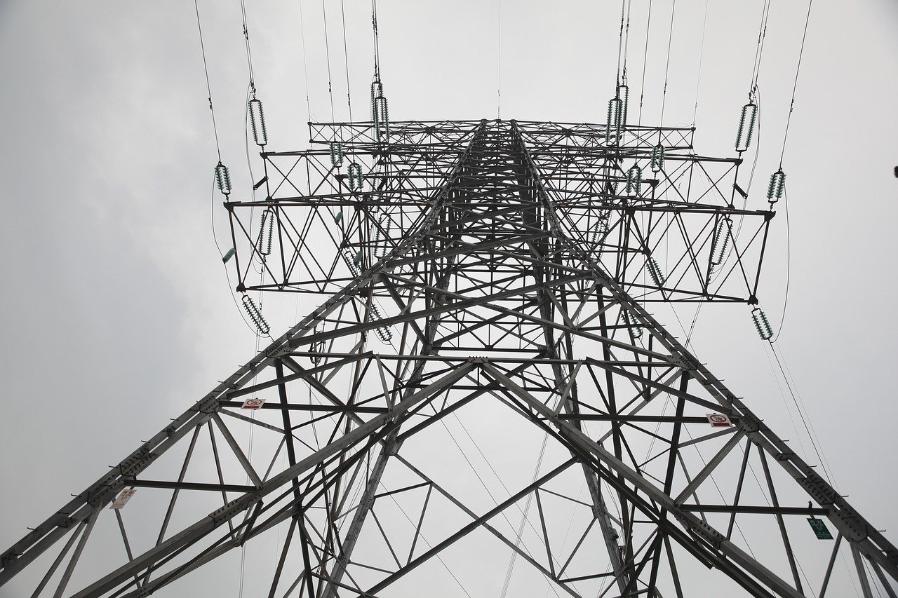 Economic Growth Collides With Infrastructure Reality (Image Credits: Pixabay)