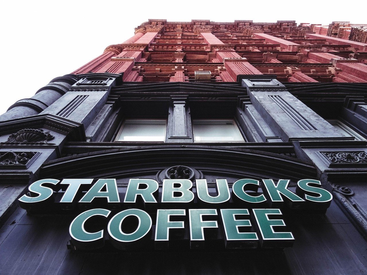 Starbucks Fires Back With Strong Denial (Image Credits: Pixabay)