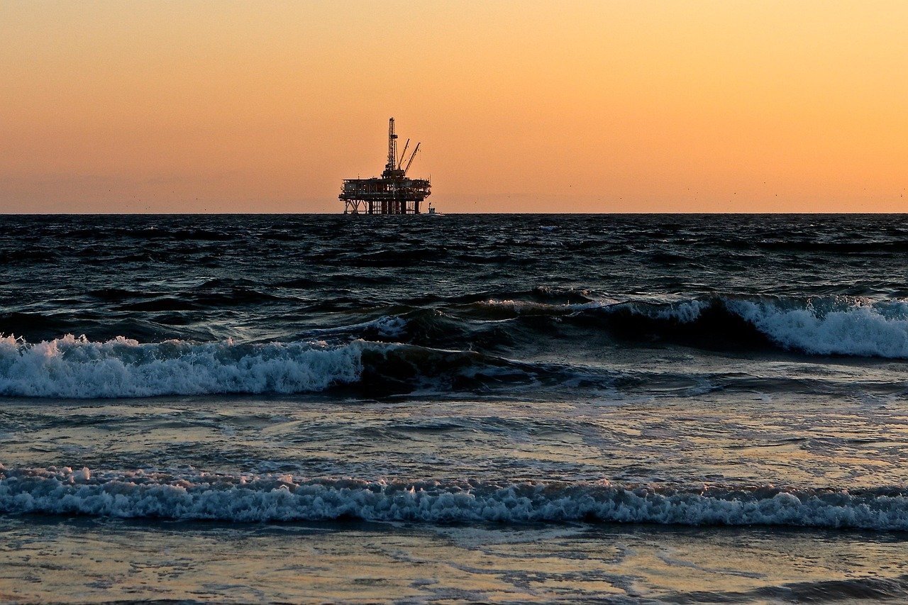Balancing Energy Production With Coastal Protection (Image Credits: Pixabay)