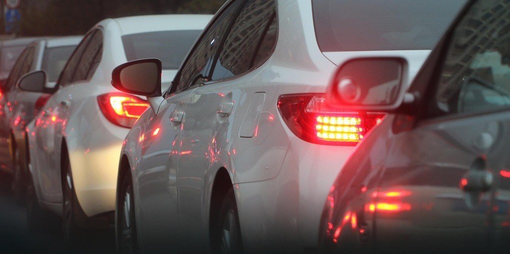 Low-Income Drivers and the Discount Debate (Image Credits: Pixabay)