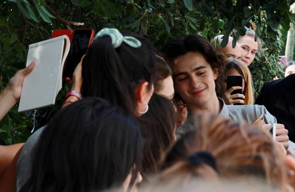 Timothée Chalamet's Emotional Tribute to Kylie Jenner Captivates Critics Choice Audience