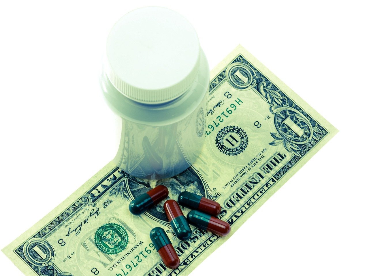 Health Insurance Costs Are Crushing Texas Families (Image Credits: Pixabay)