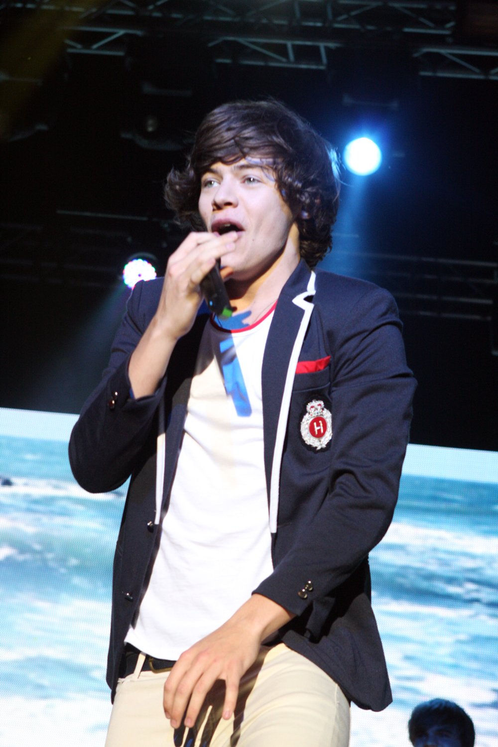 Decoding 'Aperture': Harry Styles' Lead Single Sparks Curiosity