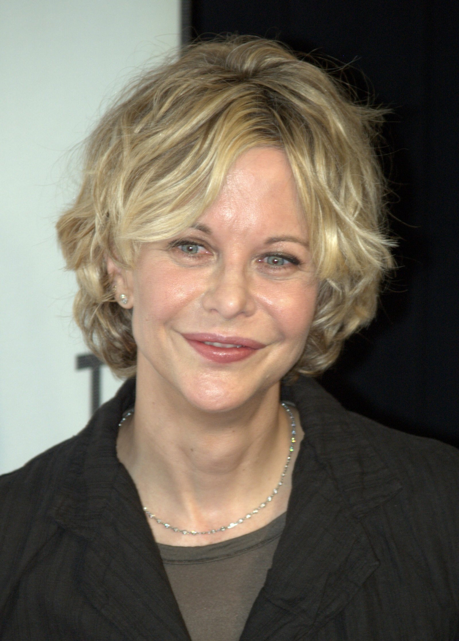 18. Jennifer Coolidge's Fellow White Lotus Co-Star - Meg Ryan's Quiet Director Comeback (Image Credits: Wikimedia)