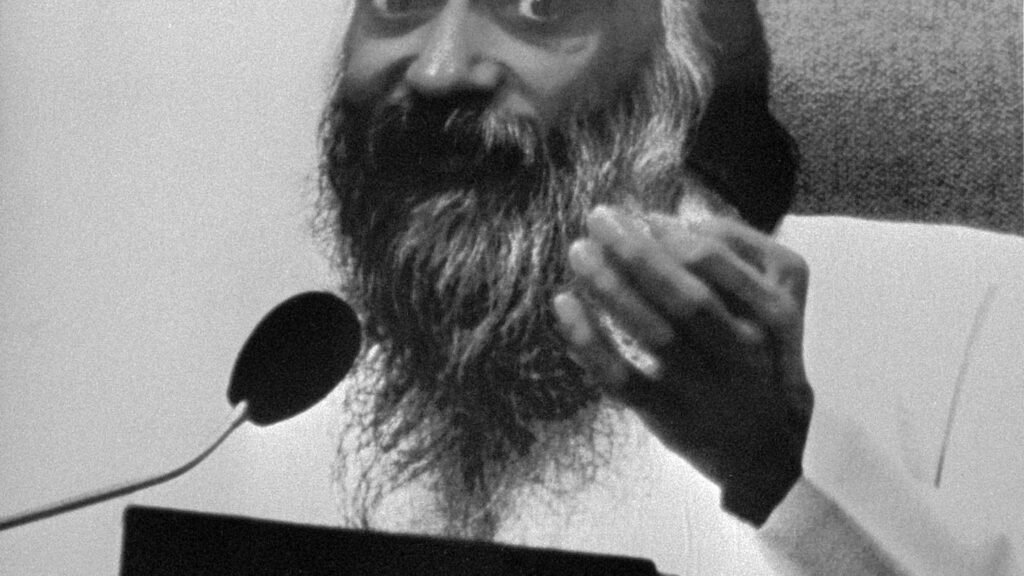 Sadhguru Crowns Osho Among 20th Century's Sharpest Minds in Rare Endorsement