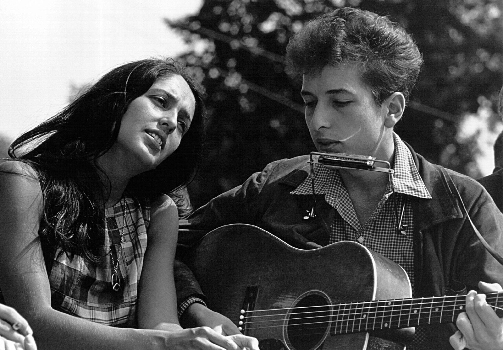 1. Blood on the Tracks - Bob Dylan (January 20, 1975) (Image Credits: Wikimedia)