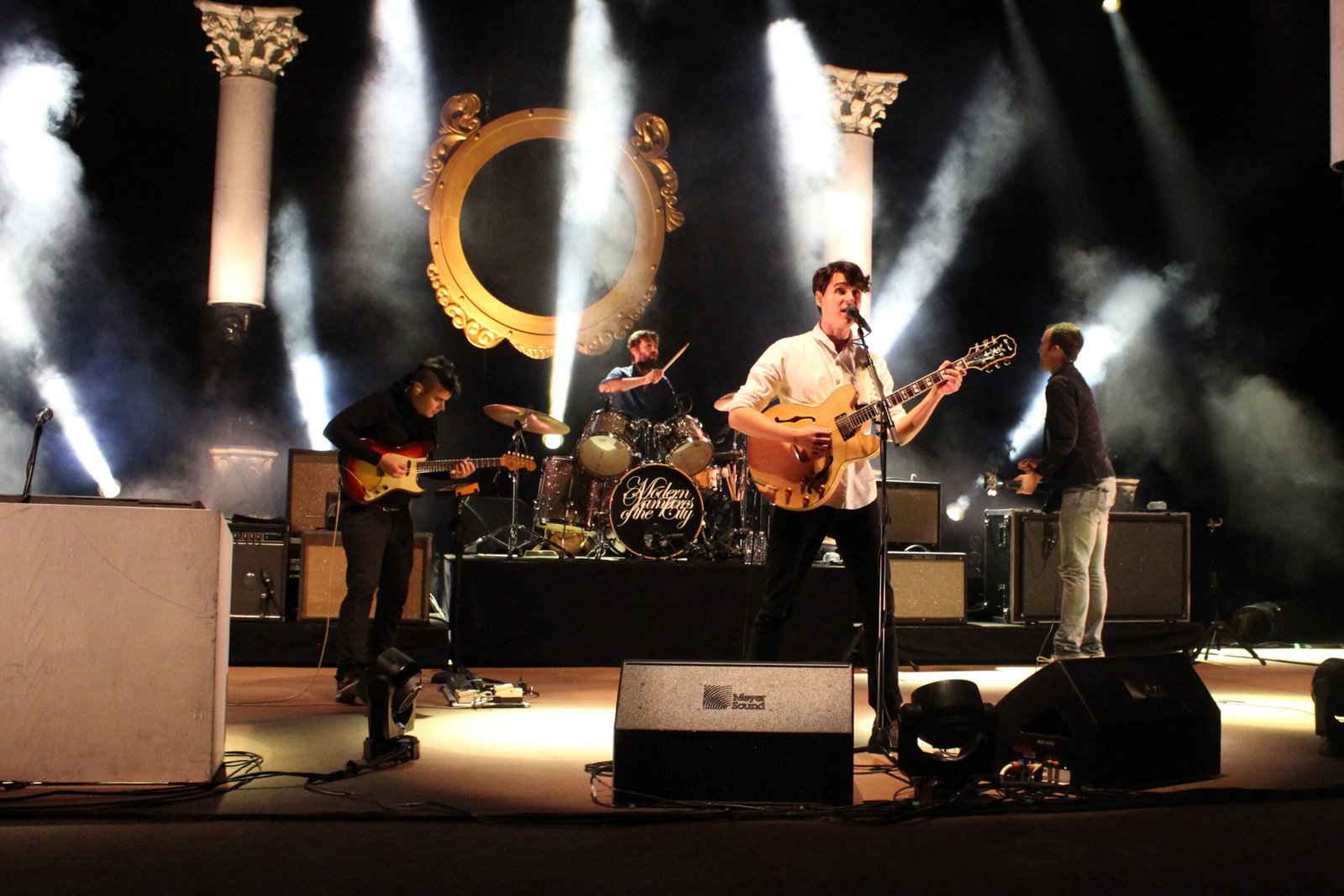 9. Vampire Weekend: The Ivy League Outsiders (Flickr: Vampire Weekend :: Red Rocks ::: 05.20.13, CC BY 2.0)