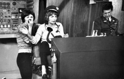 8. "Making Our Dreams Come True" - Laverne and Shirley (1976) (eBay item
photo front

photo back, Public domain)
