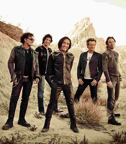 2. "Open Arms" + "Faithfully" - Journey (1982 / 1983) (By Travis Shinn, CC BY-SA 3.0)