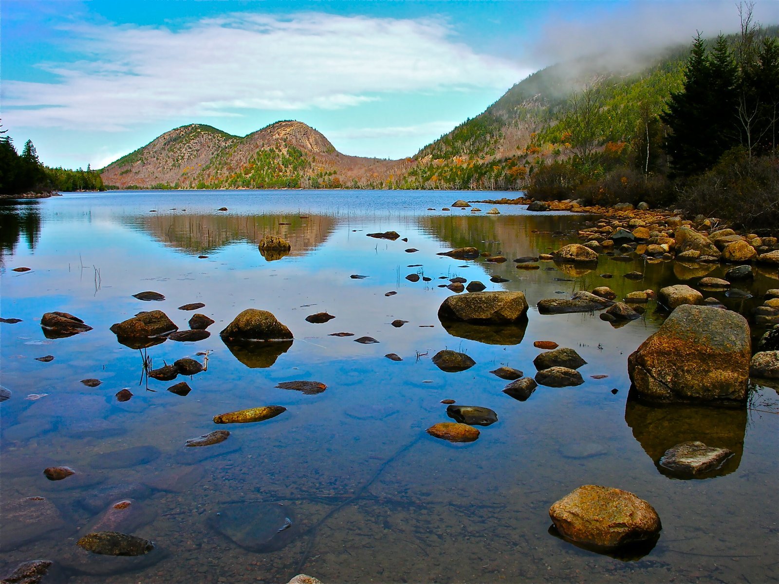 7. Acadia National Park Loop Road & Bar Harbor, Maine: The Drive That Earns Its Reputation (By Plh1234us, CC BY-SA 3.0)
