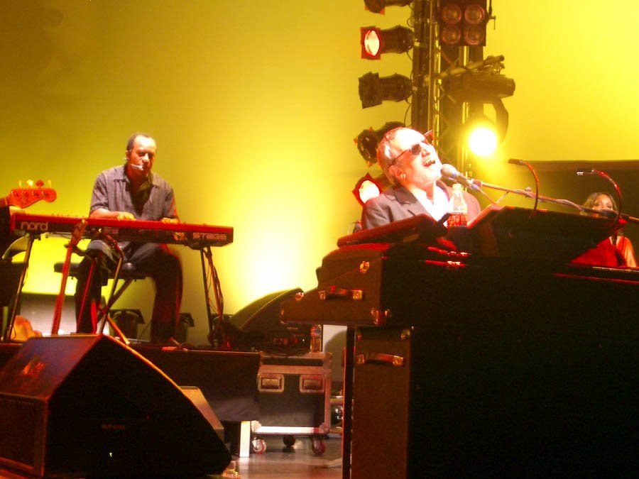 5. Steely Dan: The Shadowy Object From Naked Lunch (Transferred from en.wikipedia to Commons., Public domain)
