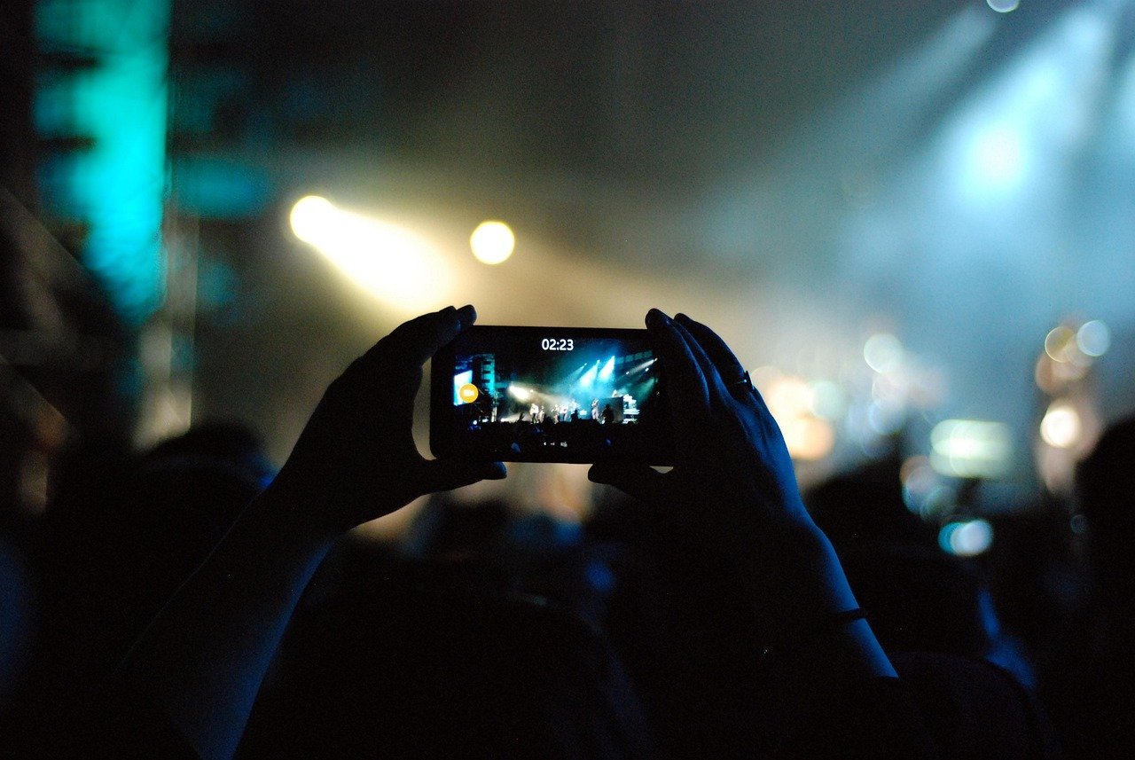 Conclusion: The Price of Being There (Image Credits: Pixabay)