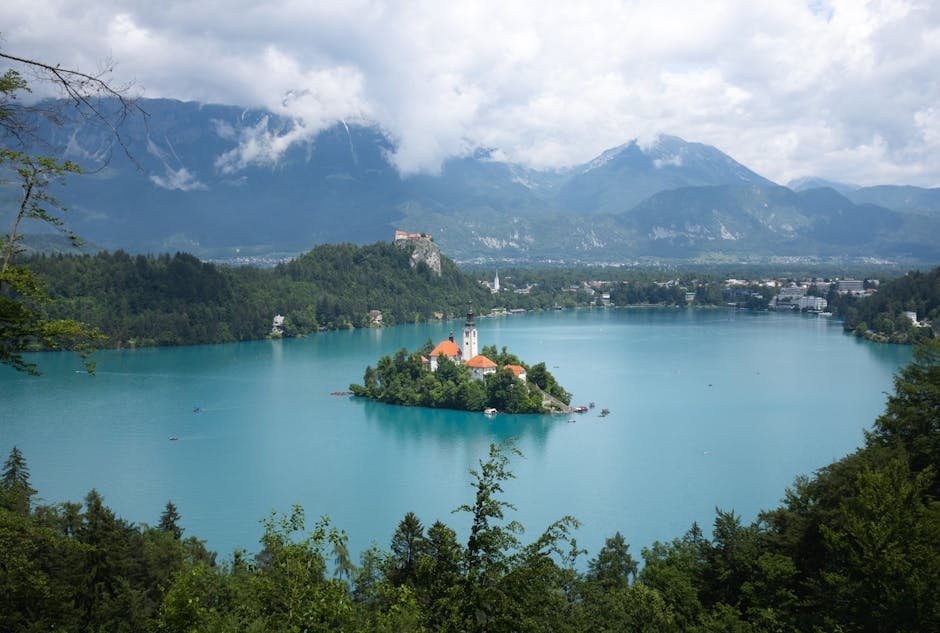 9. Bled, Slovenia - The Lake With a Church on an Island (Image Credits: Pexels)