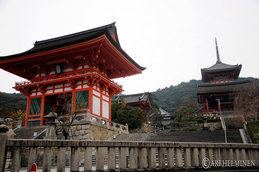 4. Kyoto, Japan: Ancient Beauty in Every Season (Ari Helminen, Flickr, CC BY 2.0)