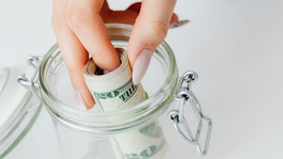 8 Smart Money Habits We Should All Adopt Now