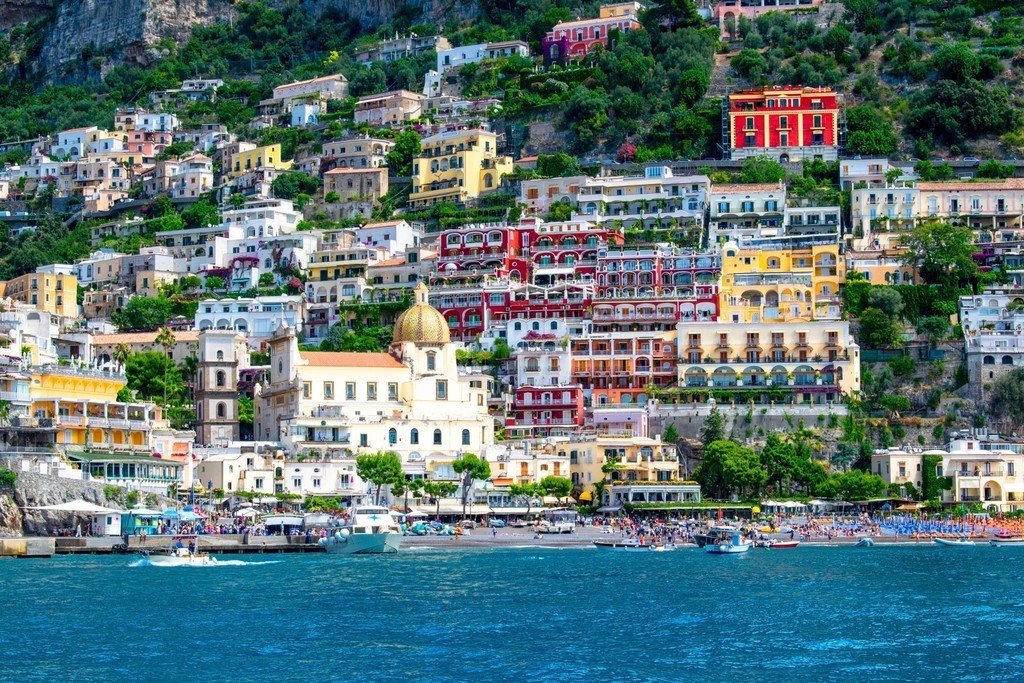 5. "A Trip Through Italy" (circa 1954) (Image Credits: Rawpixel)