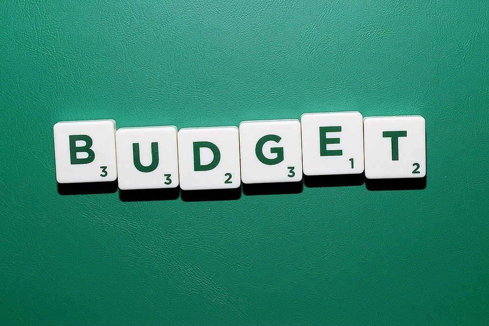 10. Know Exactly Where Your Money Is Going (cafecredit, Flickr, CC BY 2.0)