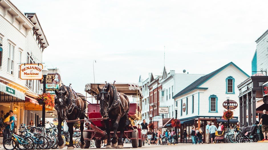 Mackinac Island, Michigan: No Cars Allowed (Image Credits: Pexels)